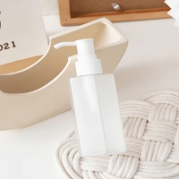 ขวดเครื่องสำอาง ขวดผลิตภัณฑ์ ขวดแชมพู ขวดโลชั่น หัวปั๊มทรงเหลี่ยม 300ml/500ml 